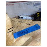 15LBS 6-9 X 1-1/2" SQUARE DRIVE PAN HEAD TYPE 17 SCREWS 15LBS 6-9 X 1-1/2" SQUARE DRIVE PAN HEAD TYPE 17 SCREWS