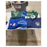PRO BASEBALL, BASKETBALL, & FOOTBALL SWAG PRO BASEBALL, BASKETBALL, & FOOTBALL SWAG