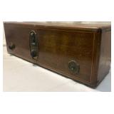 Vintage RCA Radiola Tube Radio Vintage RCA Radiola Tube Radio