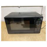 Mainstays 1.1 Cu. ft Microwave Oven #MS8436193153-03 Mainstays 1.1 Cu. ft Microwave Oven #MS8436193153-03
