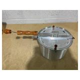 Wabash Valley Farms 6Qt Original Whirley Popcorn Maker Wabash Valley Farms 6Qt Original Whirley Popcorn Maker
