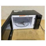 Hamilton Beach 1.1 cu ft Countertop Microwave Oven Hamilton Beach 1.1 cu ft Countertop Microwave Oven