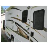 2017 Ford E-450 Freedom Elite RV 22FE– 11,687 Miles – LOW MILES