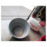 Chapin Pro Series 4-gallon backpack...