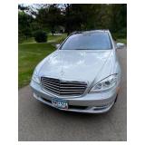 Beautiful 2013 Mercedes-Benz S550 4-Matic Silver Luxury Sedan - 64,635 Miles