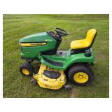 John Deere X324 Lawn Tractor AWS John Deere X324 Lawn Tractor AWS