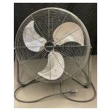 Masterforce Industrial 3-Speed Floor Fan with damaged blade, works needs repaired