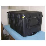 Large Heavy Duty Foam-Lined ATA-Rated Waterproof Travel Equipment Case with Telescoping Handle & Wheels Large Heavy Duty Foam-Lined ATA-Rated Waterproof Travel Equipment Case with Telescoping Handle & Wheels
