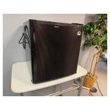 Igloo Mini Fridge 1.7 Cubit Feet. Perfect for College Dorm, Man Cave, She Shed and more.
