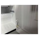 Igloo Mini Fridge 1.7 Cubit Feet. Perfect for College Dorm, Man Cave, She Shed and more.