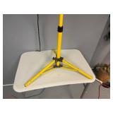 Adjustable Yellow Worklight