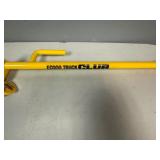 "The Club" Econo Truck Club Steering Wheel Locking Bar with Key (Prevent auto theft)