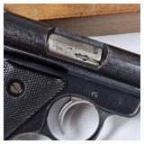 Ruger Mark I, 22LR Semi Auto Pistol w/Case