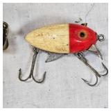 Shakespeare Wooden Genuine Swimming Mouse in Frog Pattern and Clarks Water Scout 300 Shakespeare Wooden Genuine Swimming Mouse in Frog Pattern and Clarks Water Scout 300