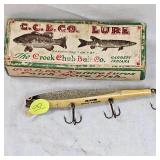 Heddon Wooden Cobra Fishing Lue with Creek Chub Box/Winchester Tin Sign