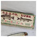 Heddon Wooden Cobra Fishing Lue with Creek Chub Box/Winchester Tin Sign