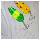 Lou Eppinger Husky Devle Series 300-5 of Diamonds and Lime Green. 1970