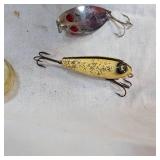 Eppinger Red Eye Wiggler & Shakespeare Vintage Wooden River Pup in Original Case Eppinger Red Eye Wiggler & Shakespeare Vintage Wooden River Pup in Original Case