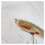 Vintage CC Roberts Musky  Mad Puppy Minnow Vintage CC Roberts Musky  Mad Puppy Minnow