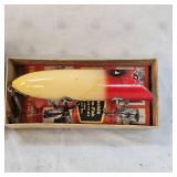 Heddon Red  Head Basser, very nice in Original Box w/Manual Heddon Red  Head Basser, very nice in Original Box w/Manual