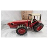 1/16th Scale Ertle International Harvester 3588 2+2, 4WD, late 70 1/16th Scale Ertle International Harvester 3588 2+2, 4WD, late 70