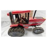 1/16th Ertl International Harvester 5288 MFWD Tractor (Ertl Prestige Collection) 1/16th Ertl International Harvester 5288 MFWD Tractor (Ertl Prestige Collection)