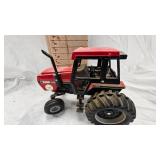 1/16 Scale Case IH 2594 Tractor (Ertl Prestige Collection) 1/16 Scale Case IH 2594 Tractor (Ertl Prestige Collection)