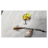 South Bend Yellow black Dots FinDIngo and G.M Skinner Lure