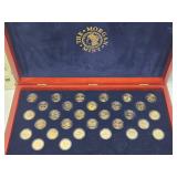 Large Group of Vintage US Half Dollars State Quarters etc