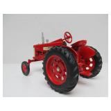 Diecast Metal McCormick FARMALL 350 Tractor