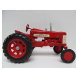 Diecast Metal McCormick FARMALL 350 Tractor