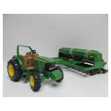 Like-New JOHN DEERE Diecast Tractor & Planter Set