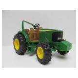 Like-New JOHN DEERE Diecast Tractor & Planter Set