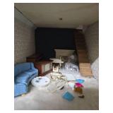 Wonderful Large Doll House w/Many Accessories