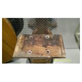 Fancy Leaf Insert Round Table