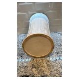 GRACO 15-Inch Ceramic Vase with Leaf Pattern