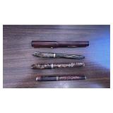 Set of 4 Vintage Fountain Pens Assorted Styles and Finishes