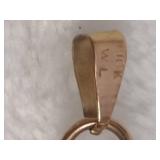 10K Gold Floral Shaped Pendant 10K Gold Floral Shaped Pendant
