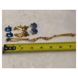 Gold Tone & Sapphire Colored Vintage Jewelry Gold Tone & Sapphire Colored Vintage Jewelry