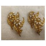 Floral Gold Tone Earrings & Pins Floral Gold Tone Earrings & Pins