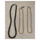 Asst Short Pearl Strand Necklaces Asst Short Pearl Strand Necklaces