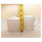 Oneida Majesticware Basketweave Sugar Bowl and Creamer Set Oneida Majesticware Basketweave Sugar Bowl and Creamer Set