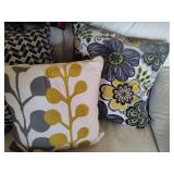 Lot of Assorted Throw Pillows Lot of Assorted Throw Pillows