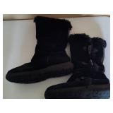 Sorel & White Mountain Boots & Asst Winter Accessories Sorel & White Mountain Boots & Asst Winter Accessories