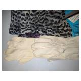 Lot of Assorted Scarves & Gloves Lot of Assorted Scarves & Gloves