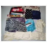 Lot of Assorted Scarves & Gloves Lot of Assorted Scarves & Gloves