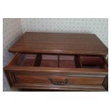 Henredon 4-Piece Bedroom Set Henredon 4-Piece Bedroom Set
