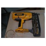 DeWalt 16 Gauge Cordless Finish Nailer DeWalt 16 Gauge Cordless Finish Nailer