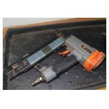 *2* Pneumatic Nailers *2* Pneumatic Nailers