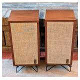 Pair of Vintage Acoustic Research AR-4 Speakers Pair of Vintage Acoustic Research AR-4 Speakers